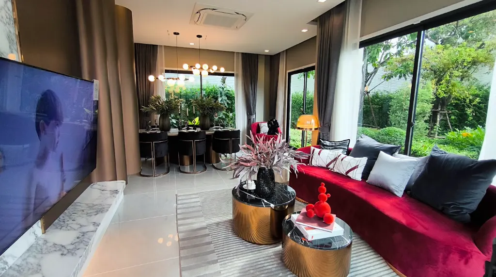 Photo 2 of listing DA-3369441: 4-bedroom house (266 sq.m.) at Bangkok Boulevard Ramintra-Watcharapol
