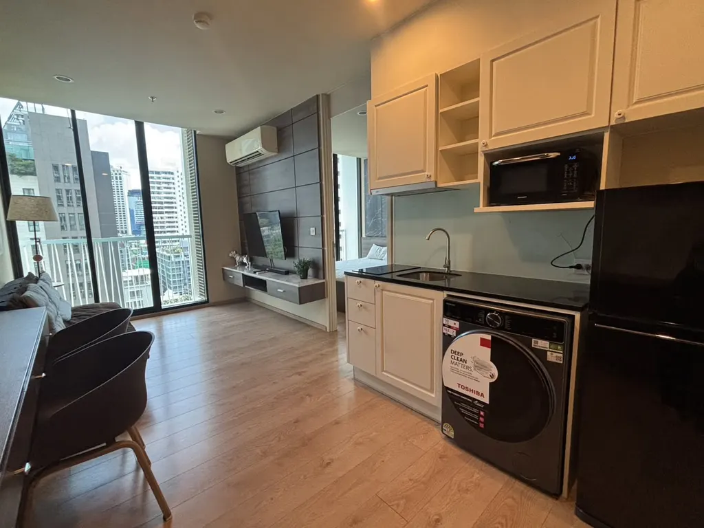 Photo 1 of listing DA-3369444: 1-bedroom condo (35 sq.m.) at Noble Recole Sukhumvit 19