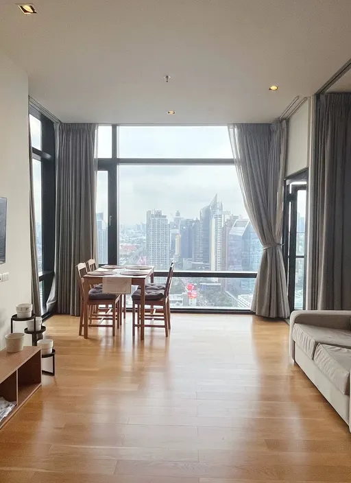Photo 1 of listing DA-3369709: 1-bedroom condo (58 sq.m.) at Circle Living Prototype New Petchburi