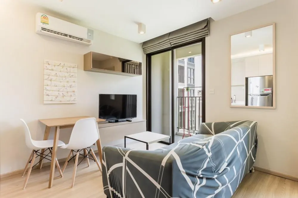 Photo 1 of listing DA-3369980: 1-bedroom condo (27.5 sq.m.) at Maestro 12 Ratchathewi