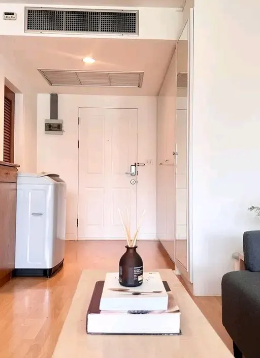 Photo 1 of listing DA-3370109: 1-bedroom condo (37.5 sq.m.) at The Grand Condo Patumwam