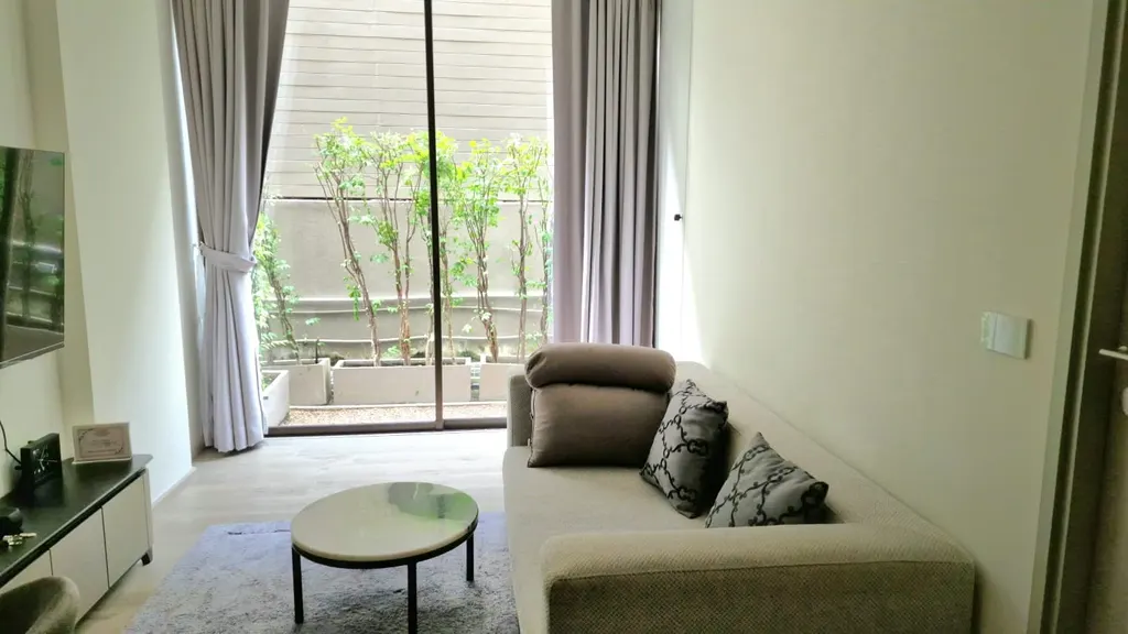 Photo 1 of listing DA-3370114: 1-bedroom condo (37.42 sq.m.) at Fynn Asoke