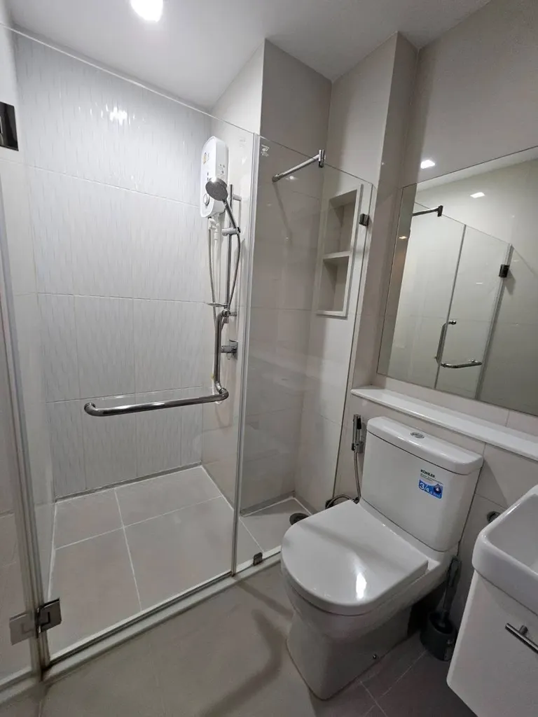 Photo 7 of listing DA-3370138: 1-bedroom condo (33 sq.m.) at Life Asoke Hype