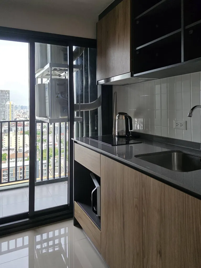 Photo 11 of listing DA-3370287: 1-bedroom condo (37 sq.m.) at THE LINE Vibe Phahonyothin
