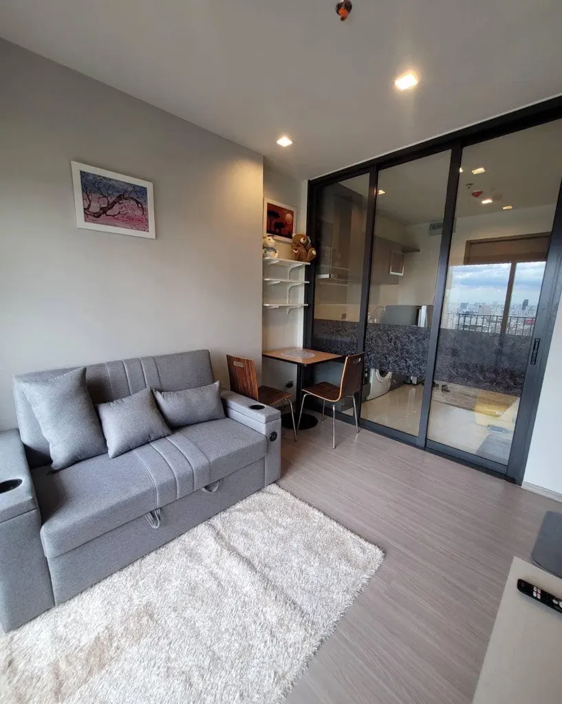Photo 3 of listing DA-3370291: 1-bedroom condo (33 sq.m.) at Life Asoke Hype