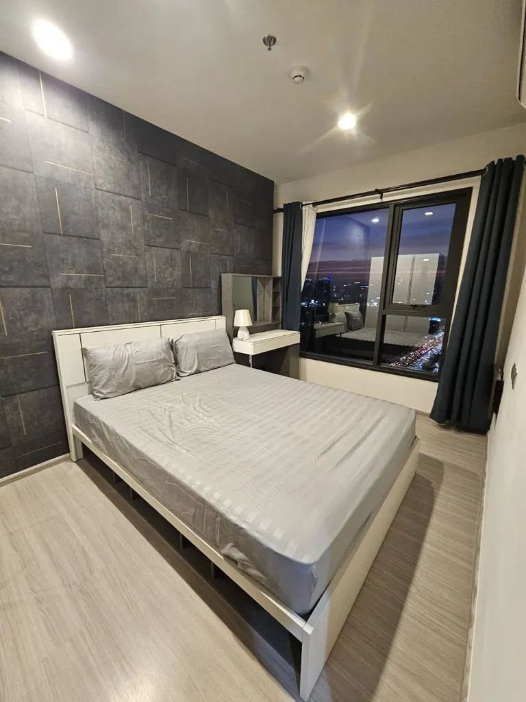 Photo 5 of listing DA-3370291: 1-bedroom condo (33 sq.m.) at Life Asoke Hype