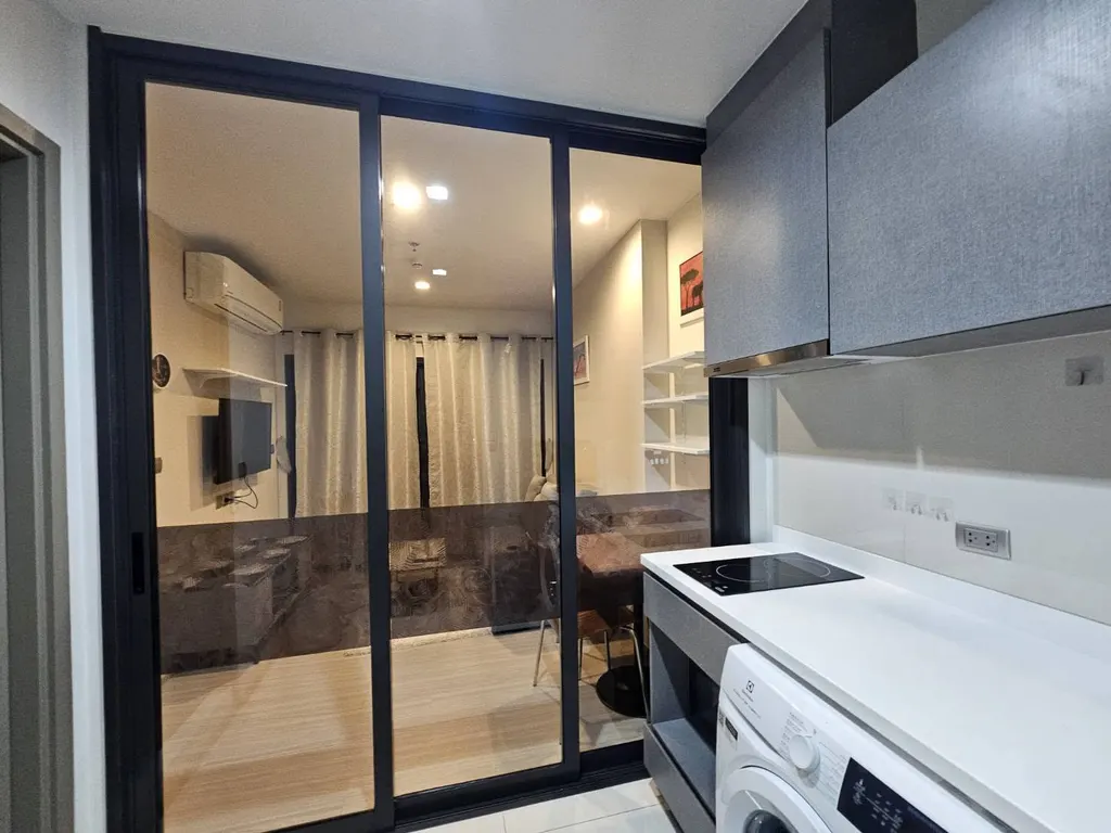 Photo 8 of listing DA-3370291: 1-bedroom condo (33 sq.m.) at Life Asoke Hype