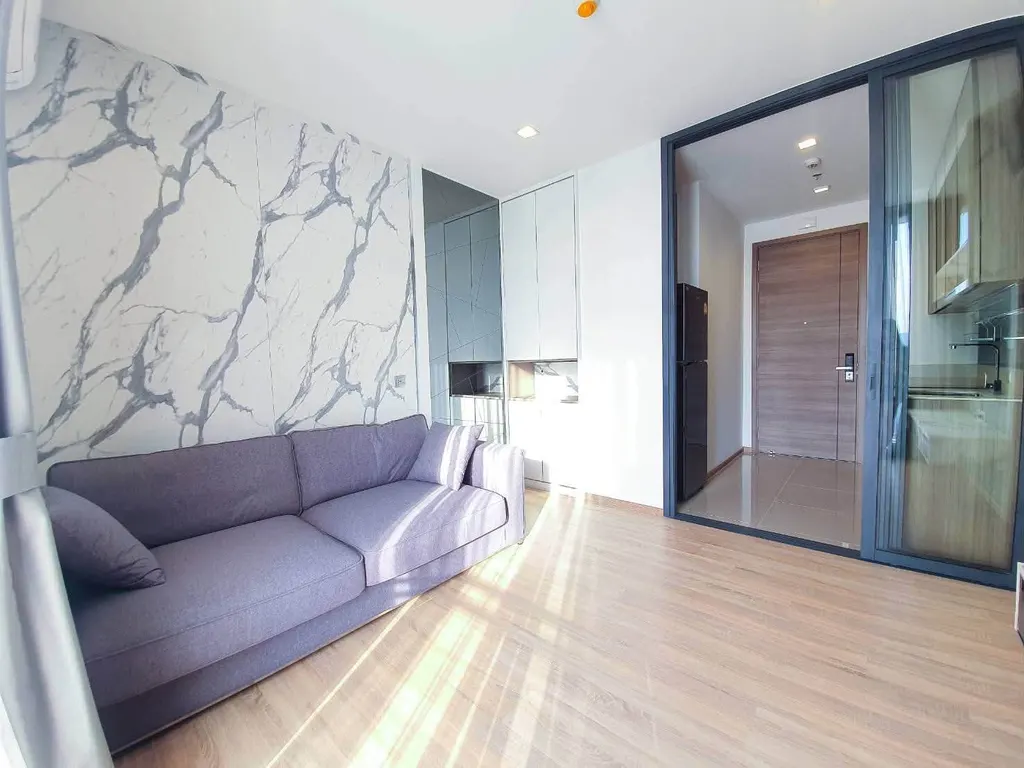 Photo 3 of listing DA-3371953: 1-bedroom condo (38 sq.m.) at The Line Phahon - Pradipat