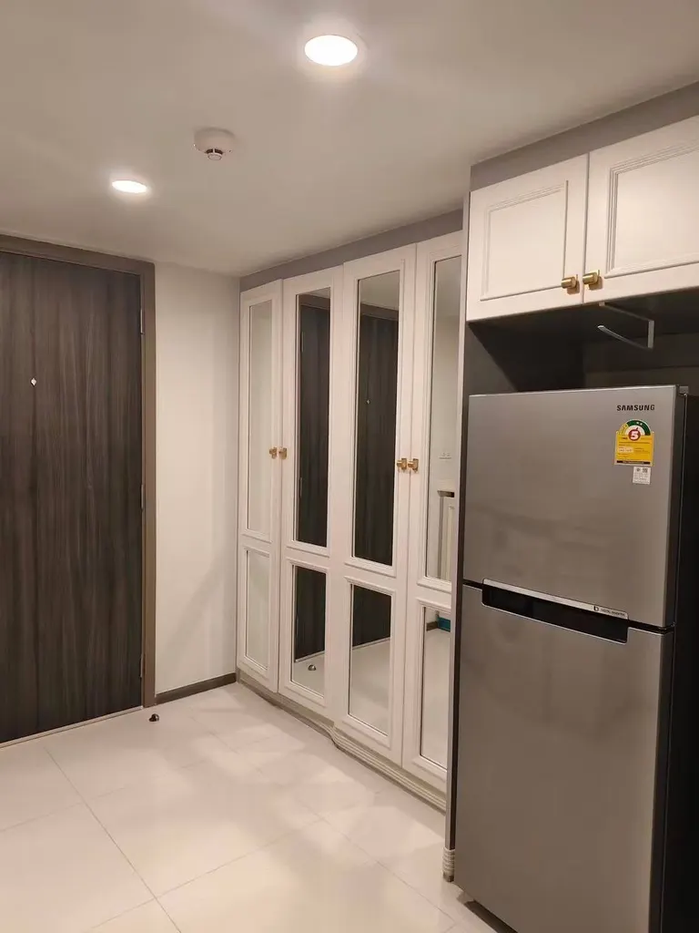 Photo 9 of listing DA-3371983: 1-bedroom condo (40 sq.m.) at KnightsBridge Space Rama 9