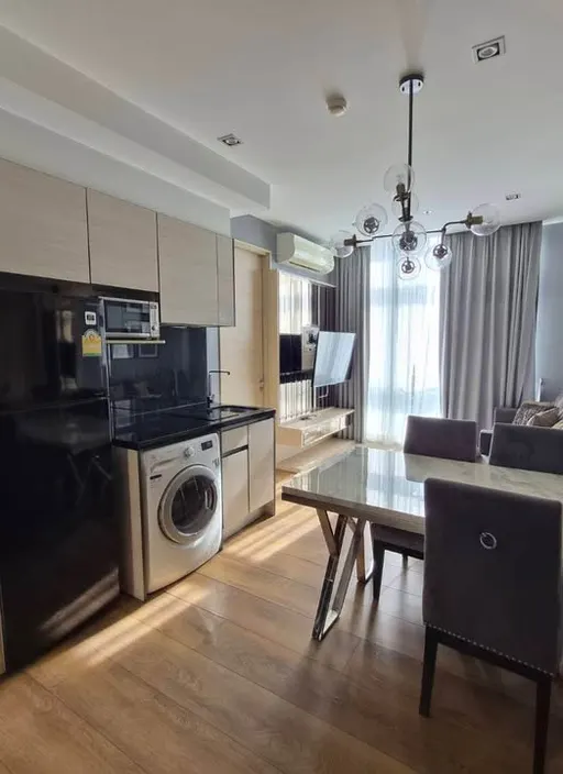 Photo 1 of listing DA-3372344: 2-bedroom condo (55 sq.m.) at Park Origin Phrom Phong