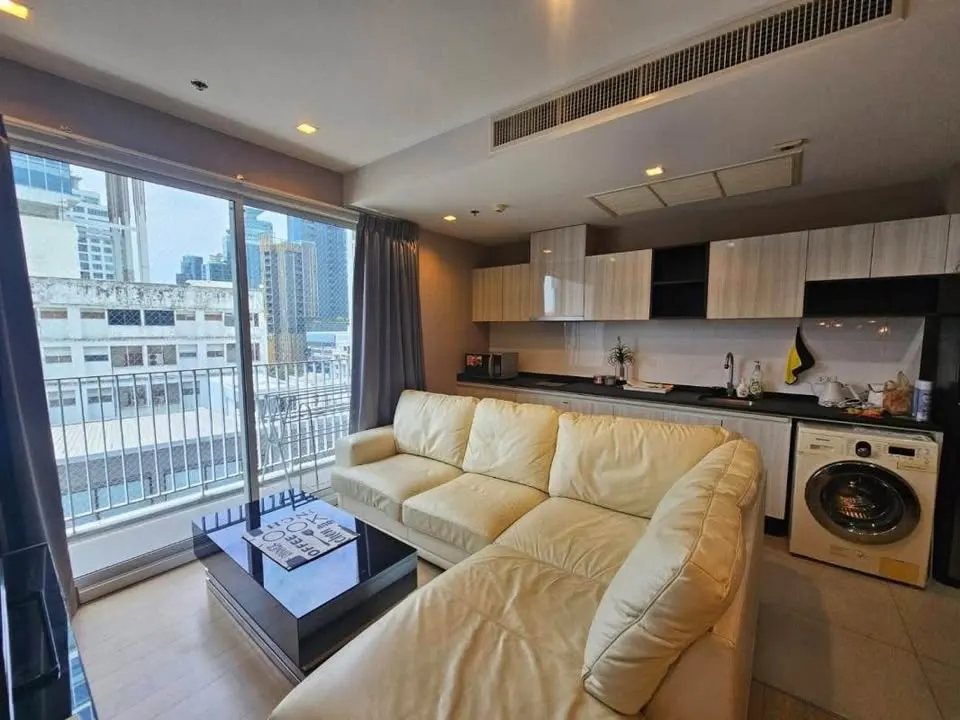 Photo 2 of listing DA-3372542: 1-bedroom condo (42 sq.m.) at HQ Thonglor