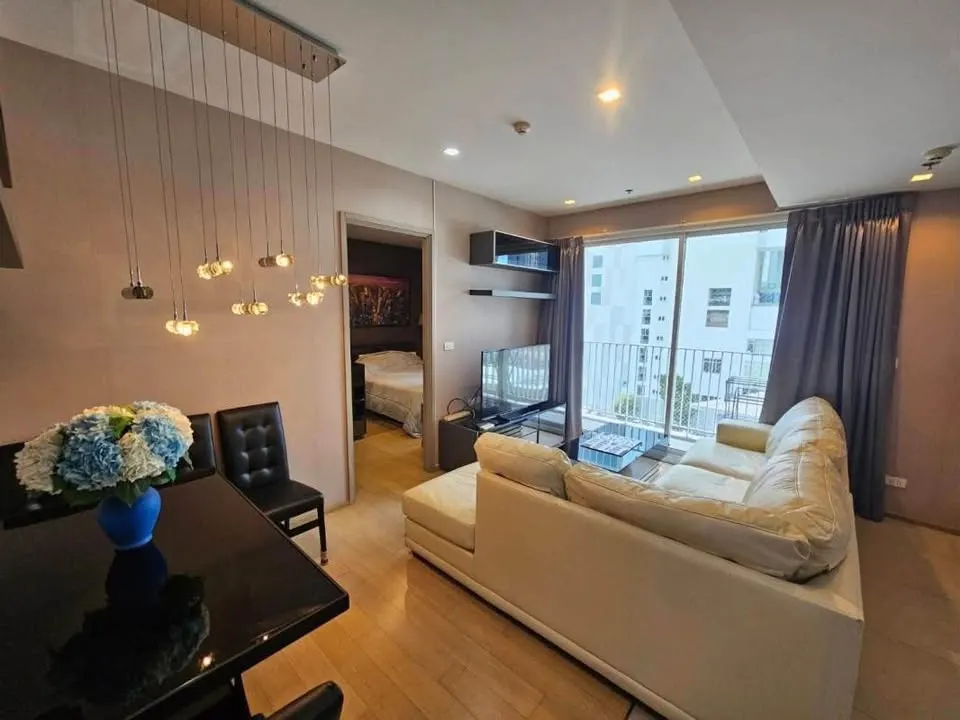 Photo 3 of listing DA-3372542: 1-bedroom condo (42 sq.m.) at HQ Thonglor