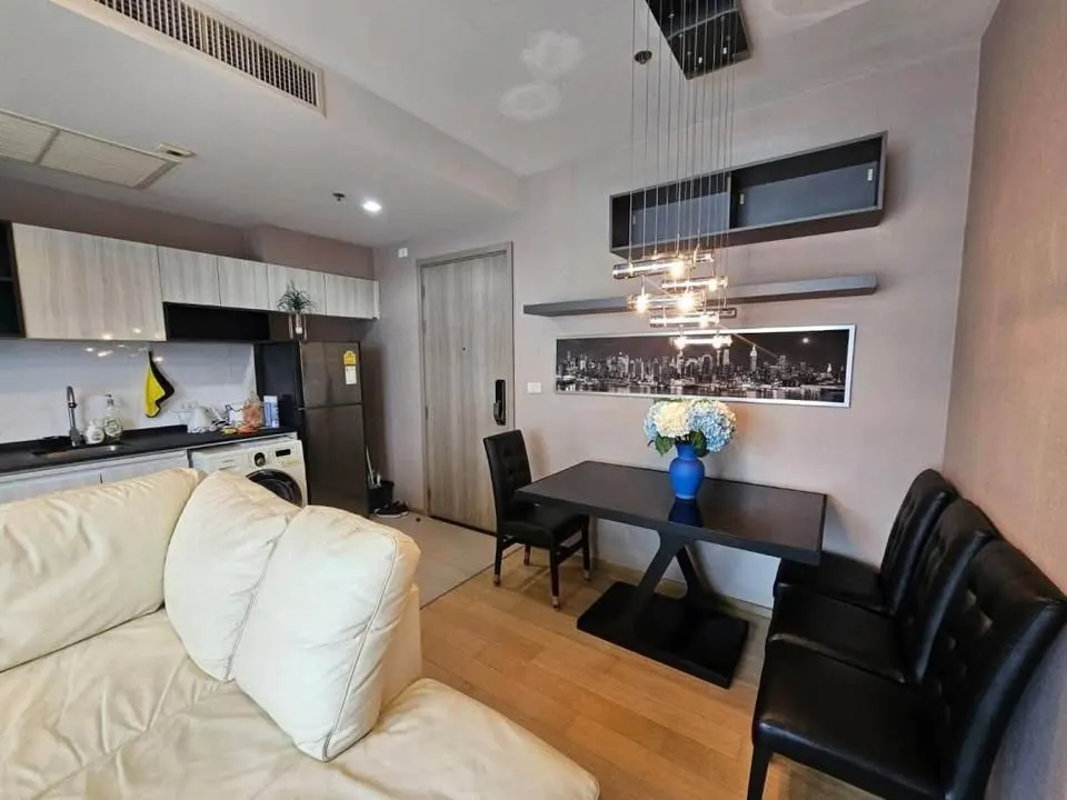 Photo 4 of listing DA-3372542: 1-bedroom condo (42 sq.m.) at HQ Thonglor