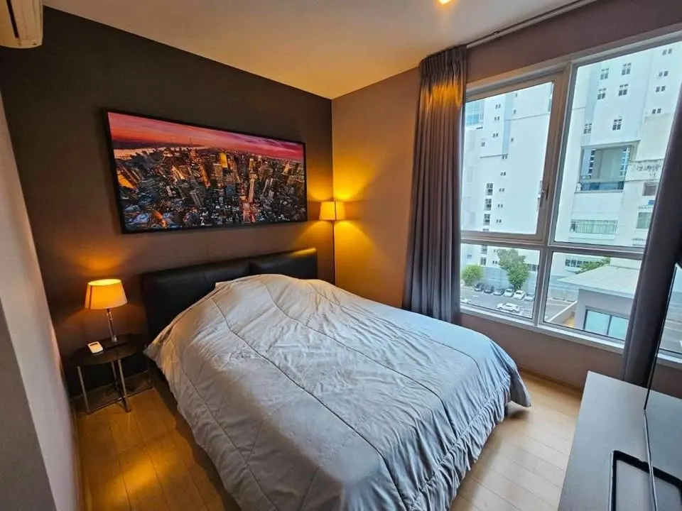 Photo 6 of listing DA-3372542: 1-bedroom condo (42 sq.m.) at HQ Thonglor