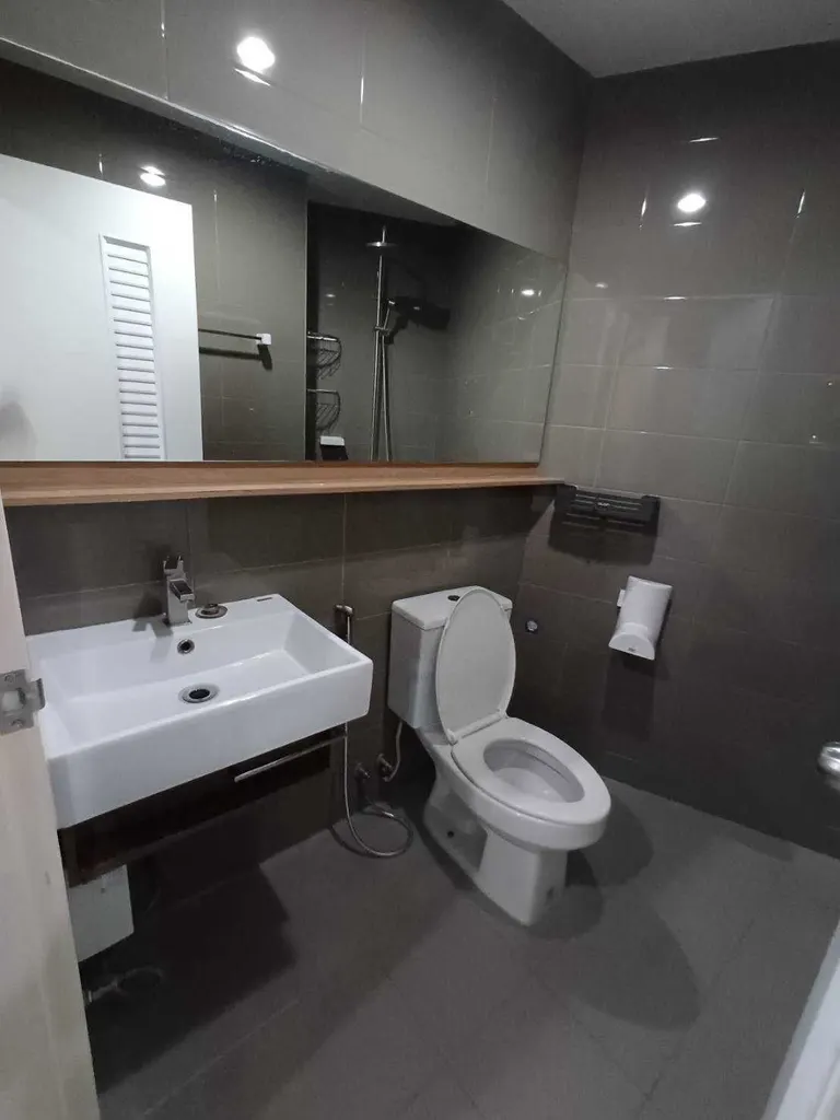 Photo 9 of listing DA-3372789: 3-bedroom condo (100 sq.m.) at Prompto Condo Ratchada 32