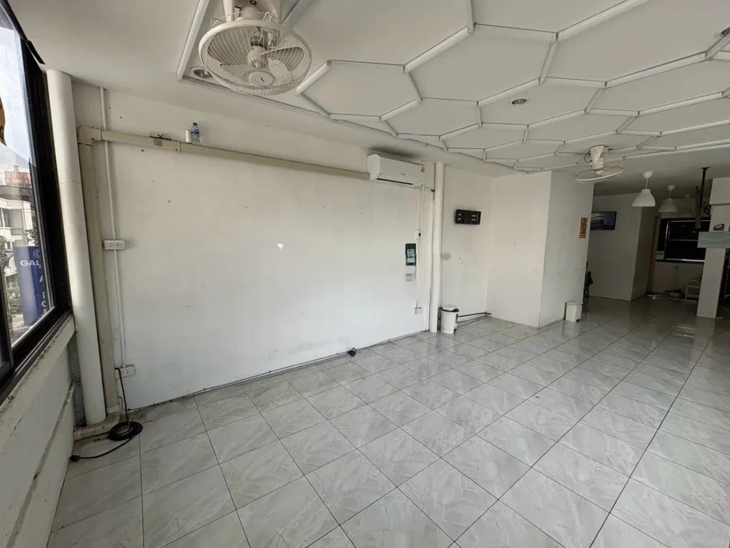 房源DA-3372807的照片2：Phrom Phong的商业建筑（店屋）（40平方米）