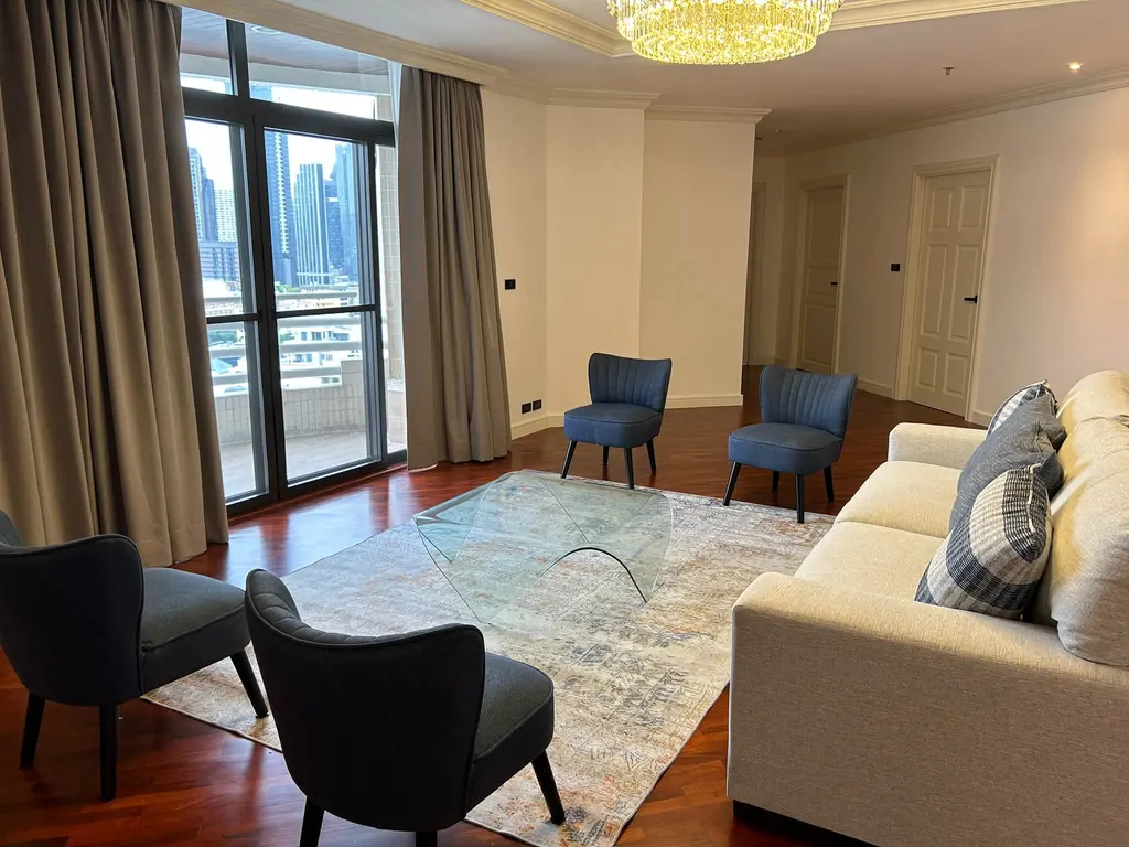 Photo 2 de l'annonce DA-3372844 : condo 3 chambres (325 m²) à Ruamsuk Condominium