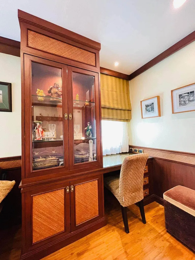 Baan Siri Sathorn Condominium ရှိ အိပ်ခန်း 1 ခန်းပါ ကွန်ဒို (37 စတုရန်းမီတာ) ၏ စာကြည့်ထောင့်