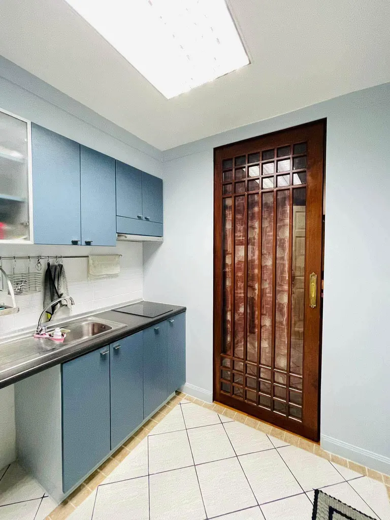 Baan Siri Sathorn Condominium ရှိ အိပ်ခန်း 1 ခန်းပါ ကွန်ဒို (37 စတုရန်းမီတာ) ၏ မီးဖိုချောင် (မြင်ကွင်း 2)
