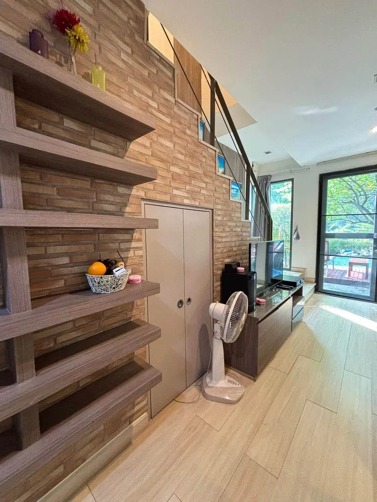 Ideo Mobi Sukhumvit 81 1룸 콘도(43 sq.m.) 거실 (뷰 3)