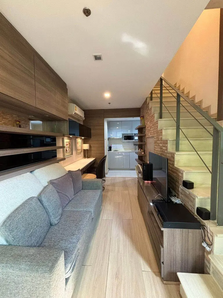 Ideo Mobi Sukhumvit 81 1룸 콘도(43 sq.m.) 거실 (뷰 5)