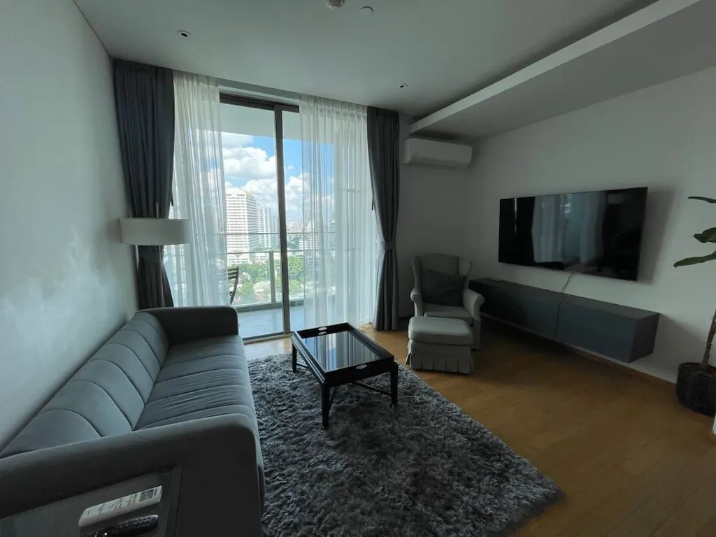Photo 1 of listing DA-3373351: 1-bedroom condo (59 sq.m.) at Aequa Sukhumvit 49 Condominium