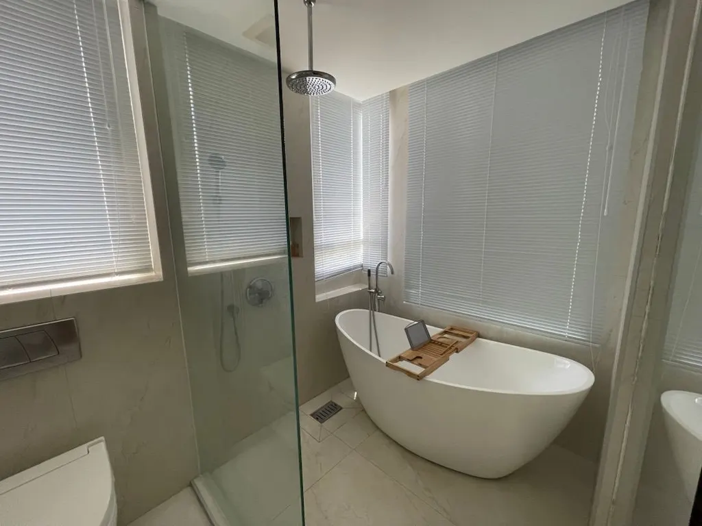 Photo 10 of listing DA-3373351: 1-bedroom condo (59 sq.m.) at Aequa Sukhumvit 49 Condominium