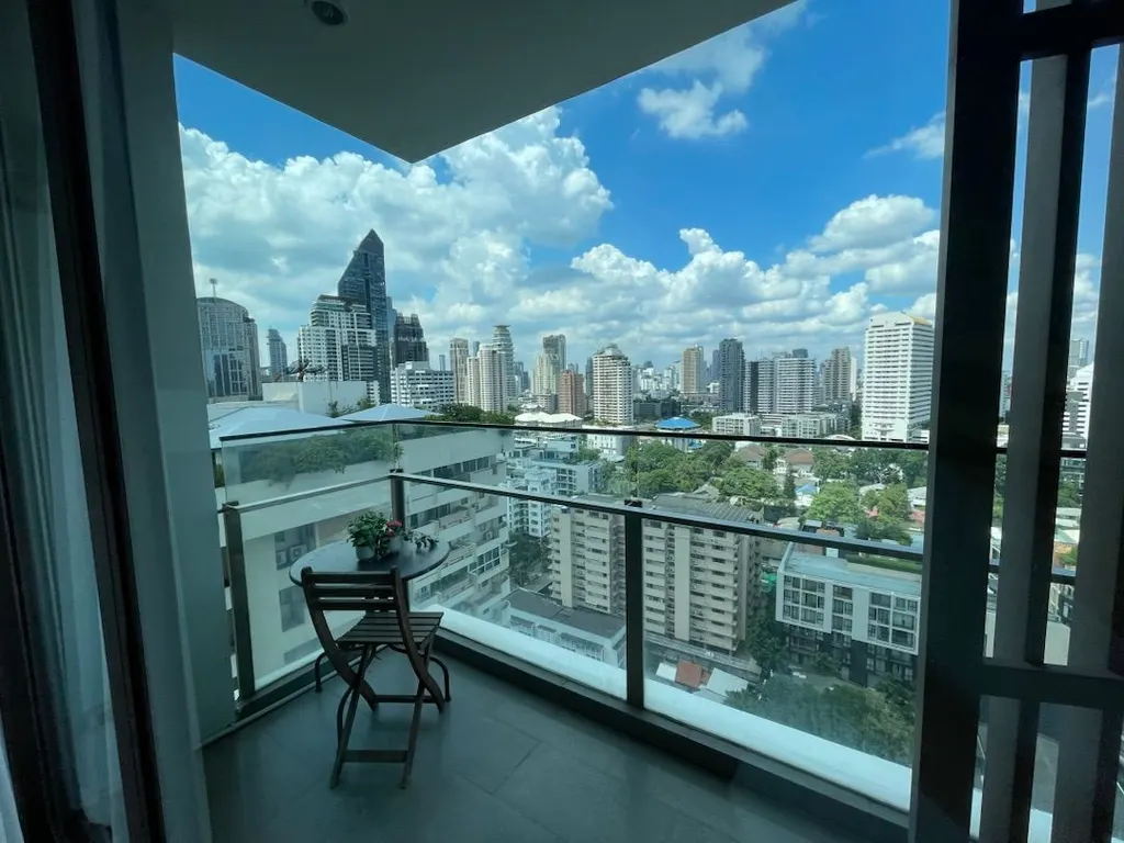Photo 5 of listing DA-3373351: 1-bedroom condo (59 sq.m.) at Aequa Sukhumvit 49 Condominium