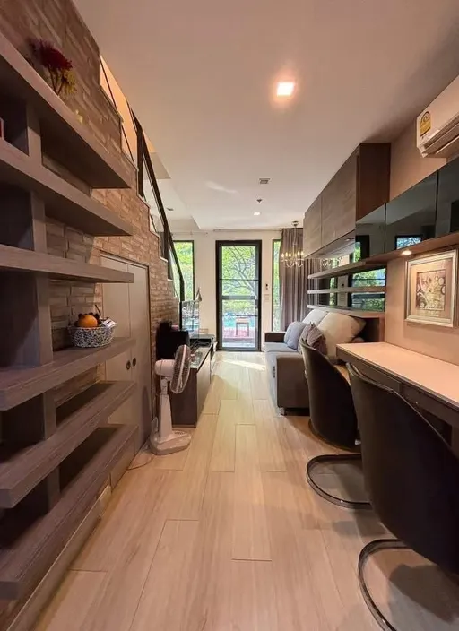 Photo 1 of listing DA-3373356: 1-bedroom condo (43 sq.m.) at Ideo Mobi Sukhumvit 81