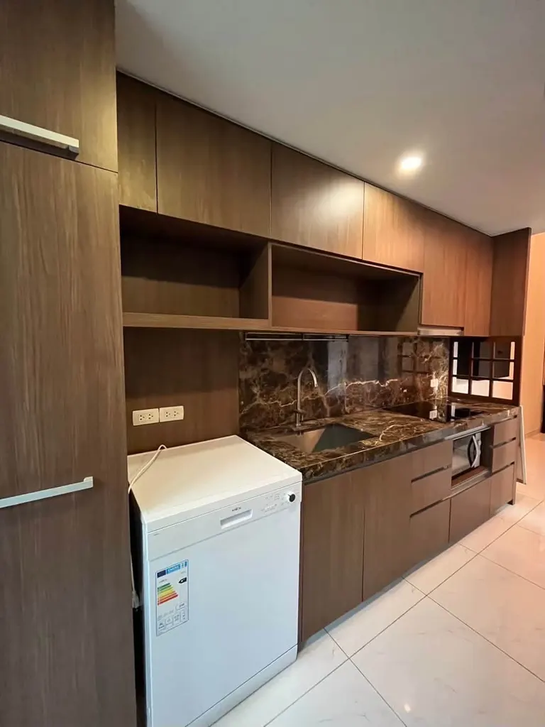 Kitchen of the 3-bedroom condo (136.38 sq.m.) at Siamese Thirty Nine