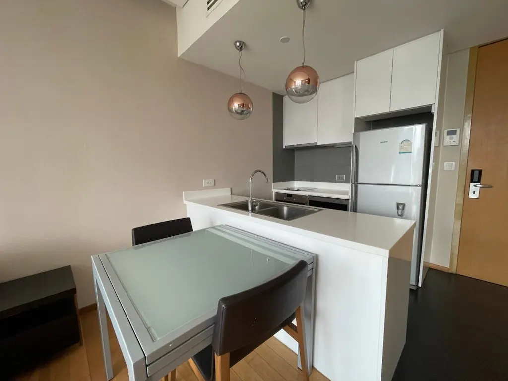 Photo 4 of listing DA-3373473: 1-bedroom condo (56 sq.m.) at Aequa Sukhumvit 49 Condominium