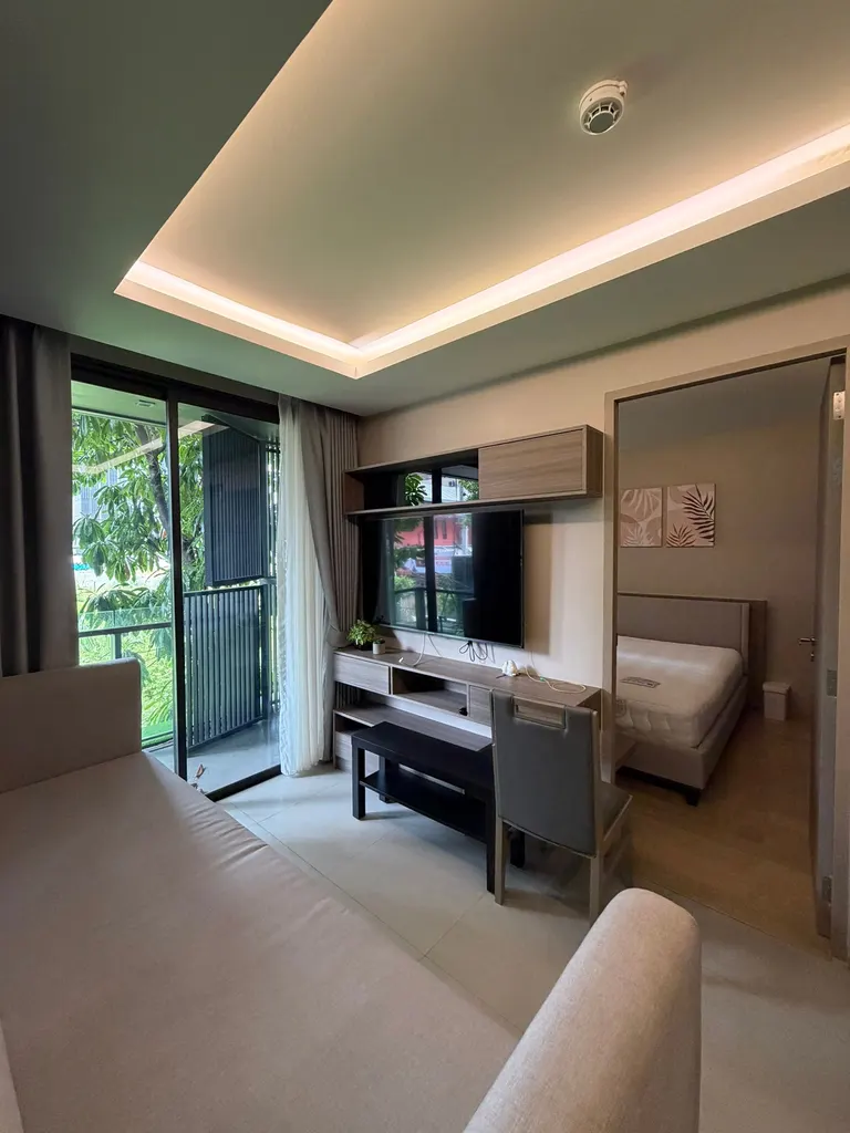Photo 5 of listing DA-3373587: 2-bedroom condo (51.1 sq.m.) at Urbitia Thong Lo