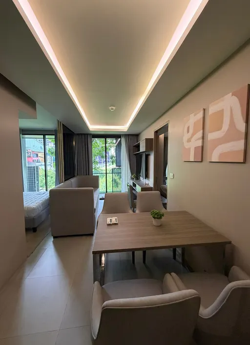 Photo 1 of listing DA-3373587: 2-bedroom condo (51.1 sq.m.) at Urbitia Thong Lo