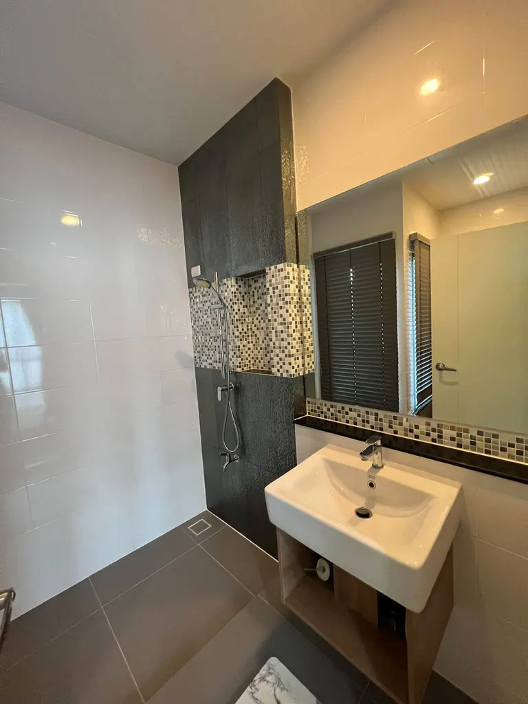 Photo 7 of listing DA-3373735: 2-bedroom townhouse (150 sq.m.) at Baan Klang Muang Rama 9-Krungthep Kreetha