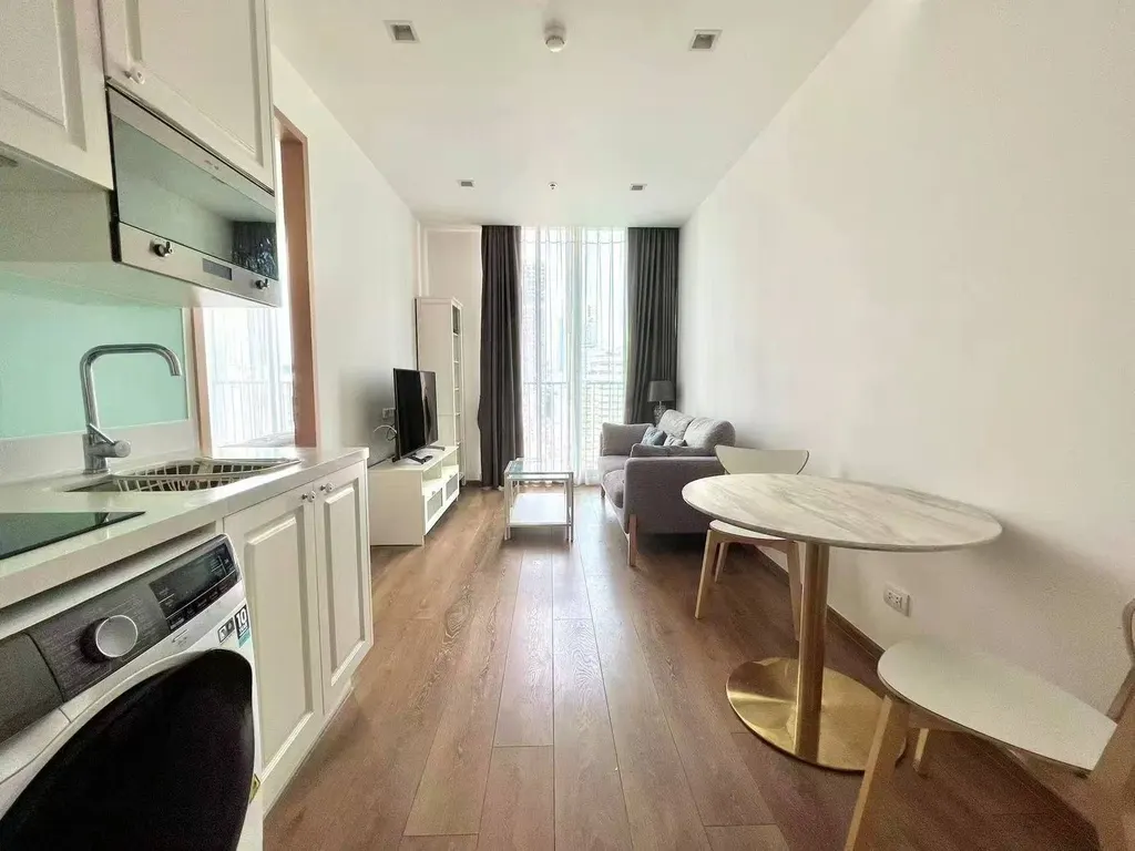 Photo 1 of listing DA-3373979: 1-bedroom condo (35 sq.m.) at Noble Be 33