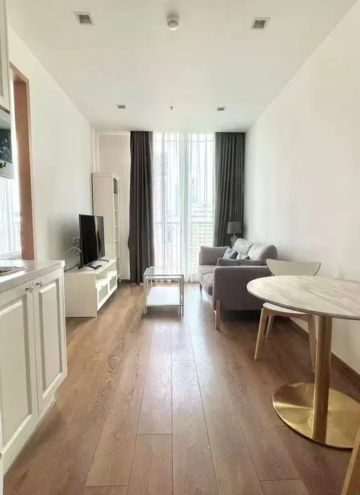 Photo 1 of listing DA-3373979: 1-bedroom condo (35 sq.m.) at Noble Be 33