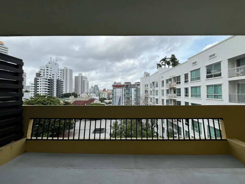 Photo 15 de l'annonce DA-3374963 : appartement de 1 chambres (80 m²) au Charktip Court