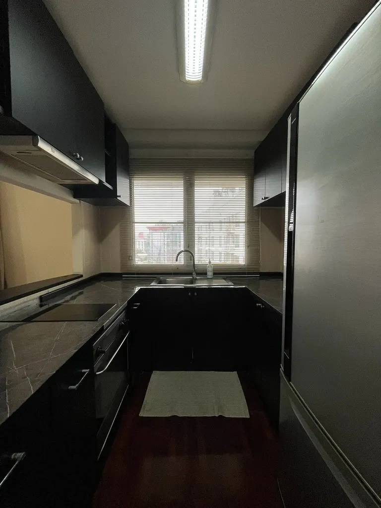 Photo 9 de l'annonce DA-3374963 : appartement de 1 chambres (80 m²) au Charktip Court