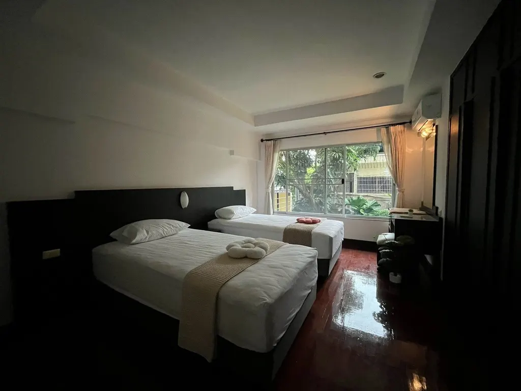 Photo 11 de l'annonce DA-3374966 : appartement de 3 chambres (200 m²) au Charktip Court