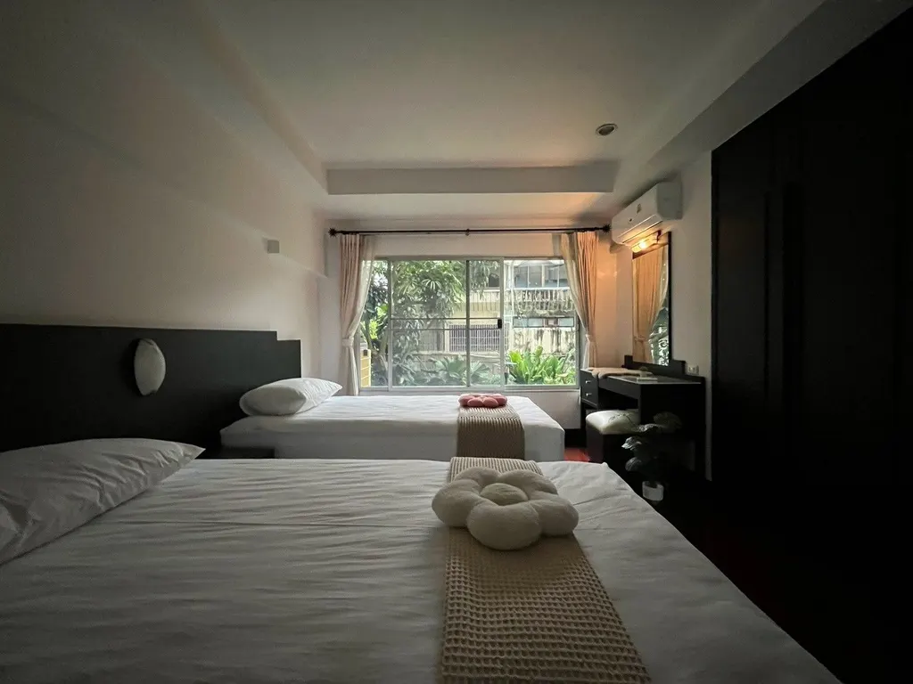 Photo 12 de l'annonce DA-3374966 : appartement de 3 chambres (200 m²) au Charktip Court