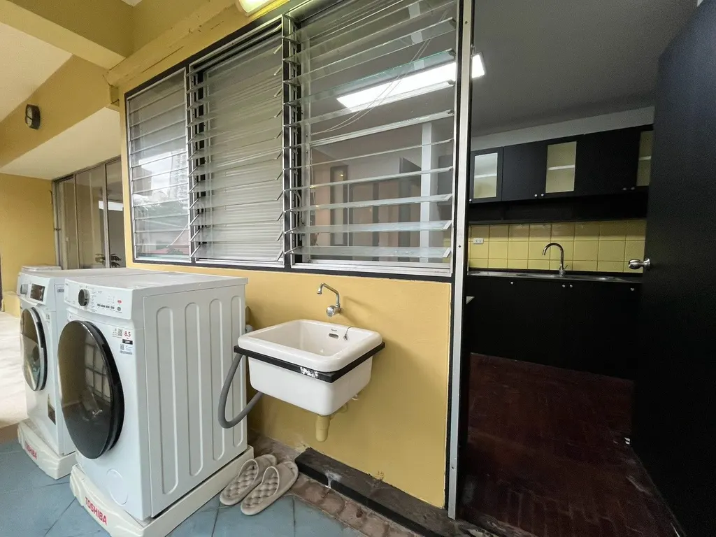 Photo 16 de l'annonce DA-3374966 : appartement de 3 chambres (200 m²) au Charktip Court