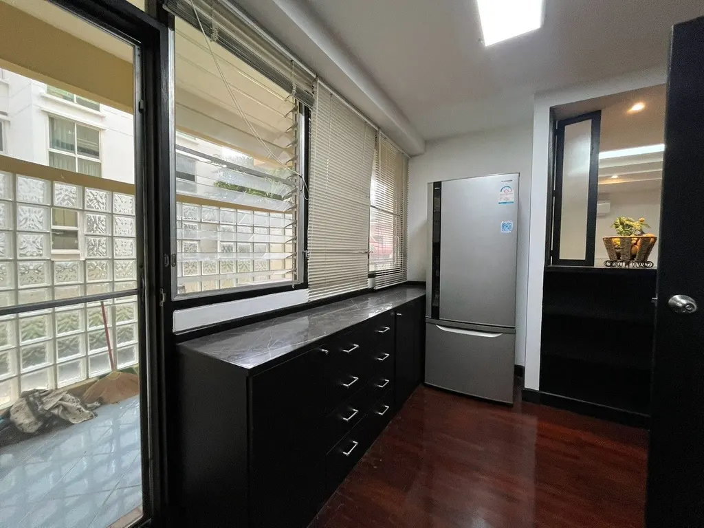 Photo 20 de l'annonce DA-3374966 : appartement de 3 chambres (200 m²) au Charktip Court