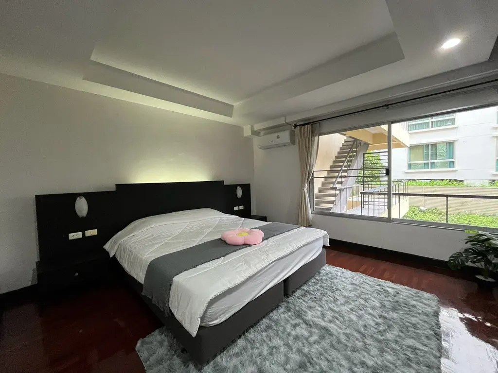 Photo 9 de l'annonce DA-3374966 : appartement de 3 chambres (200 m²) au Charktip Court
