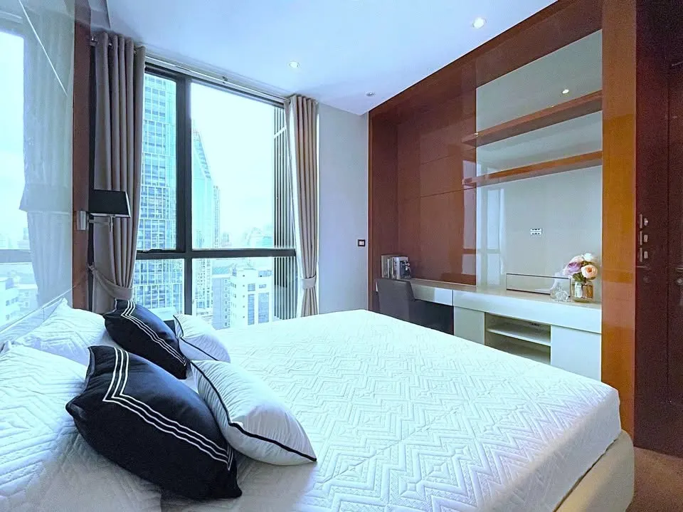 Chambre (vue 2) du condo de 1 chambres (45 m²) à The Address Sukhumvit 28