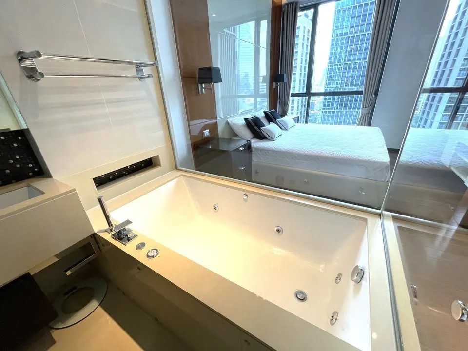 Salle de bains du condo de 1 chambre (45 m²) à The Address Sukhumvit 28