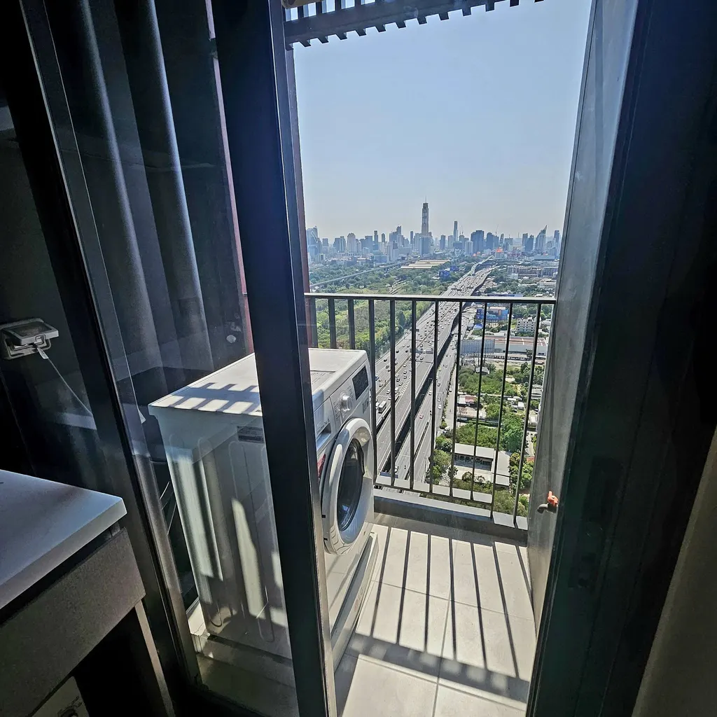 Photo 7 of listing DA-3375076: 1-bedroom condo (27 sq.m.) at Life Asoke Hype