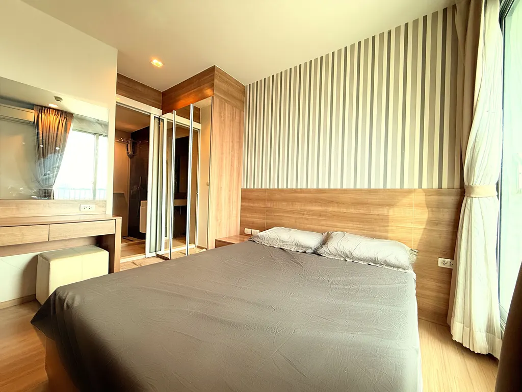 Photo 2 of listing DA-3375087: 1-bedroom condo (35 sq.m.) at Rhythm Sathorn