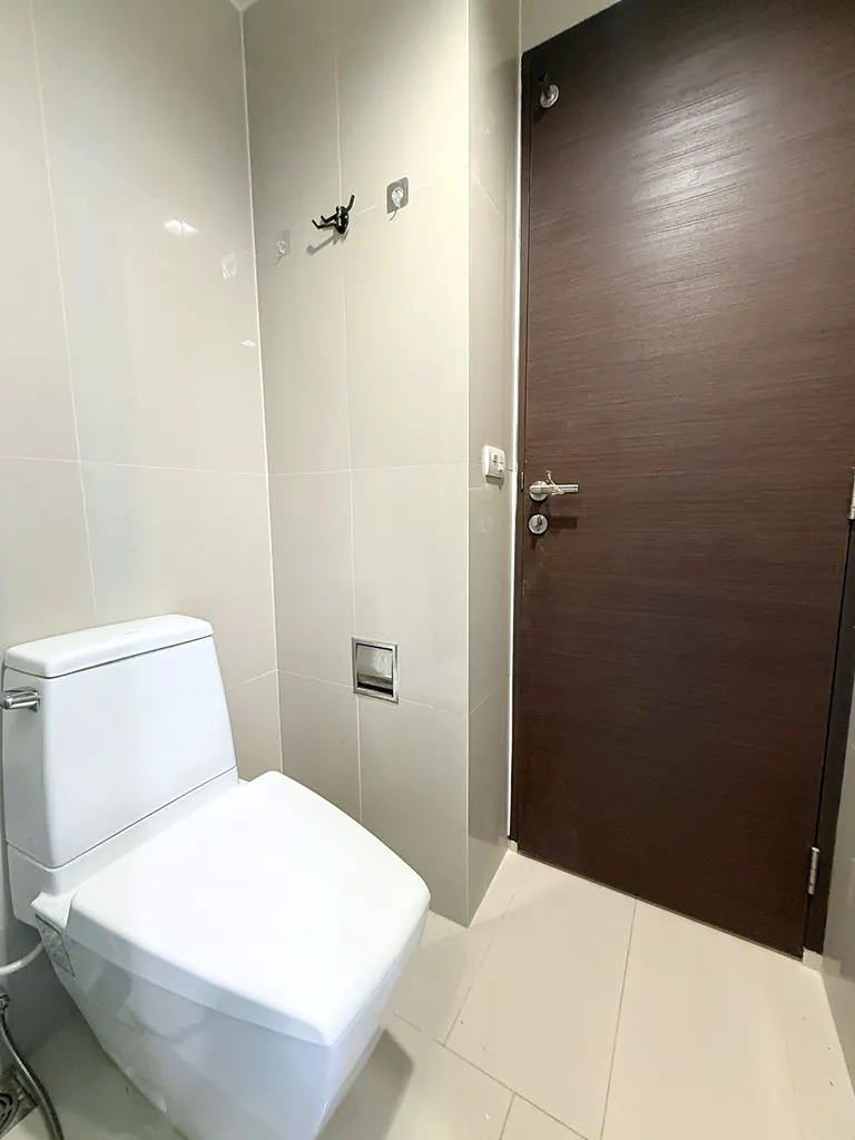 Photo 8 of listing DA-3375087: 1-bedroom condo (35 sq.m.) at Rhythm Sathorn