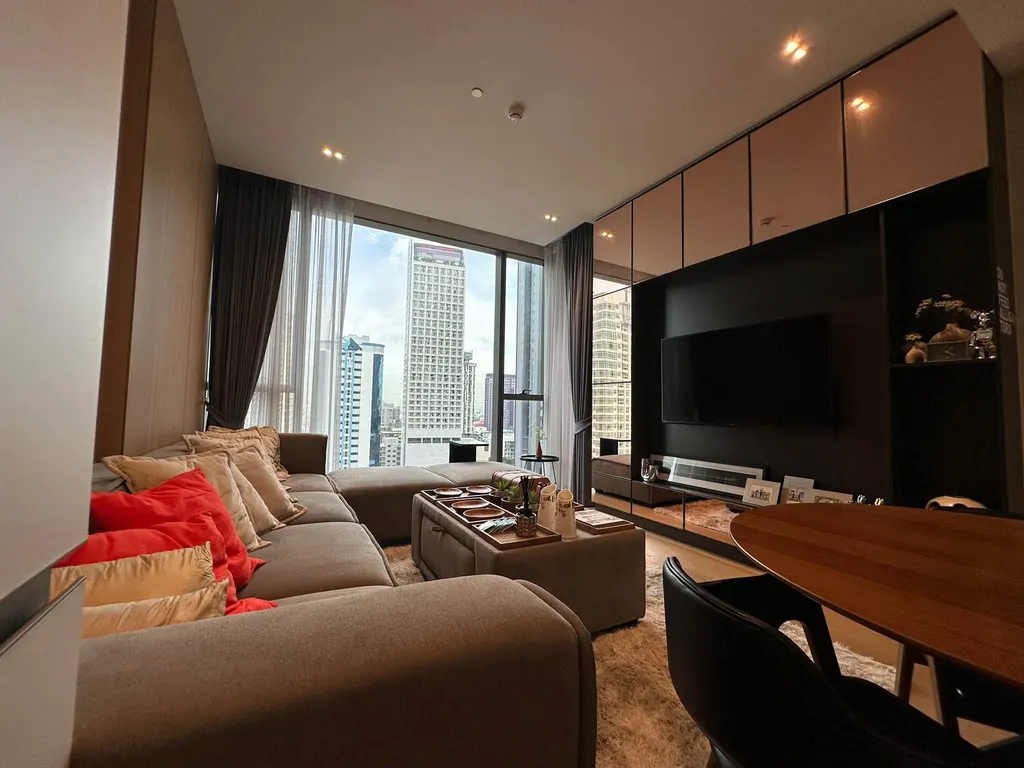 Photo 1 of listing DA-3375123: 1-bedroom condo (54 sq.m.) at The Strand Thonglor