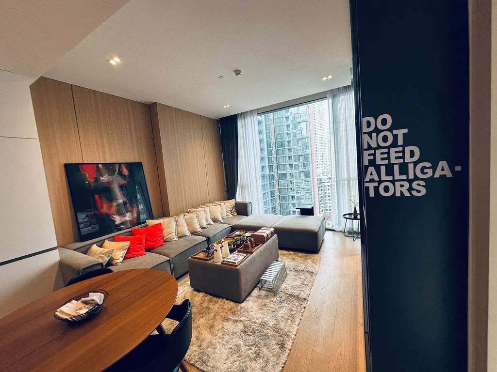 Photo 2 of listing DA-3375123: 1-bedroom condo (54 sq.m.) at The Strand Thonglor